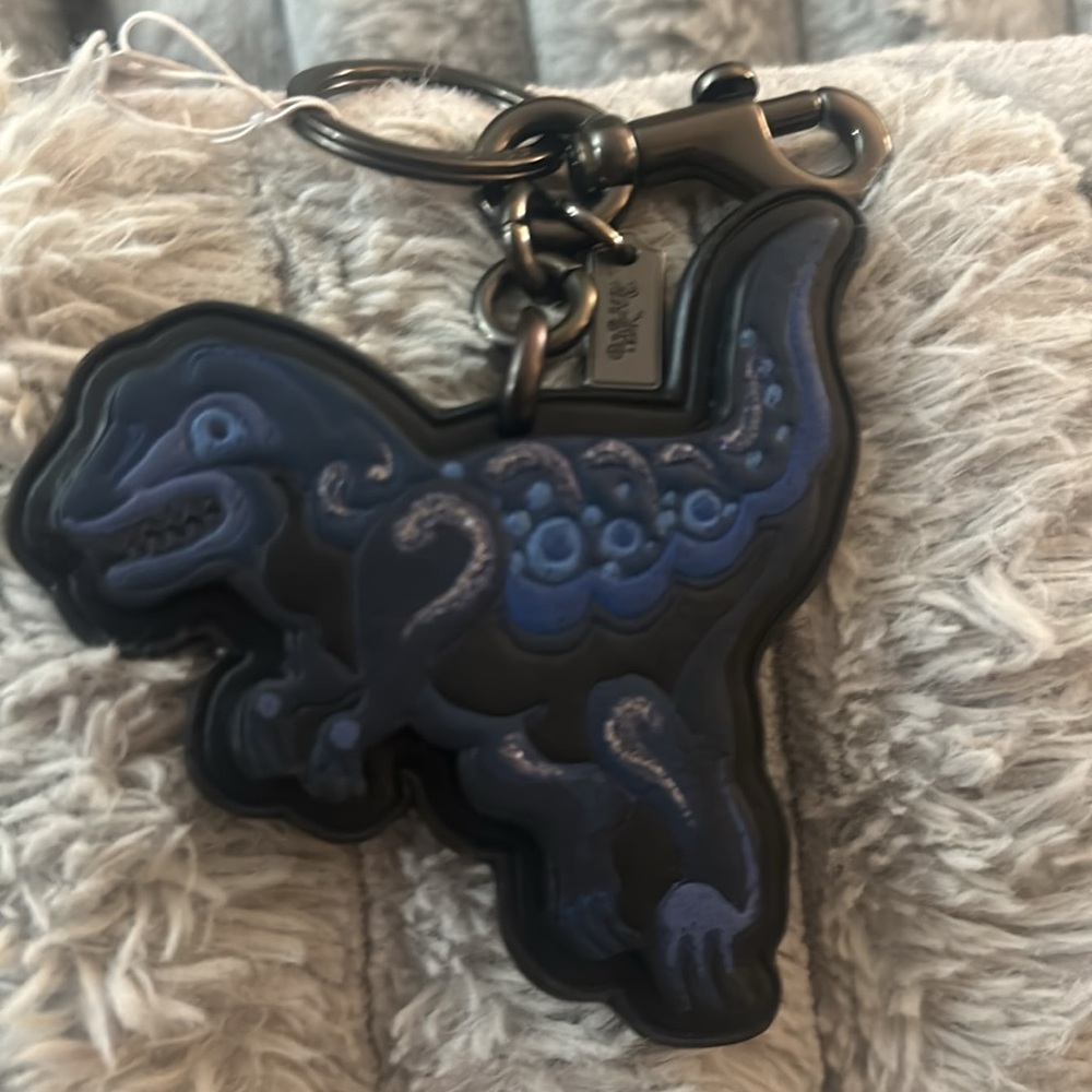 Coach Limited Edition RARE ZHU Jingyi  Rexy bag Charm Keychain Brand New 💜 - Picture 4 of 7